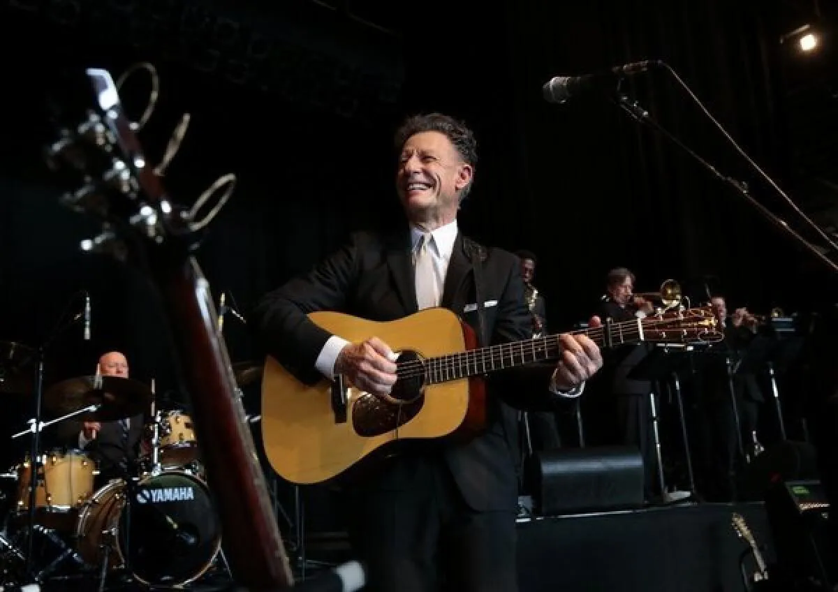 Lyle Lovett