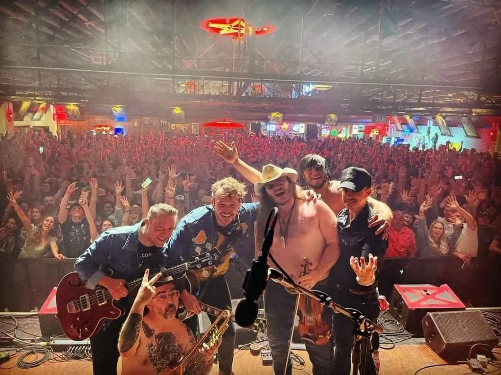 Turnpike Troubadours & American Aquarium